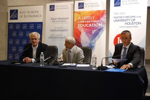 Ivan Miklos and Mikulas Dzurinda met with KSE Community