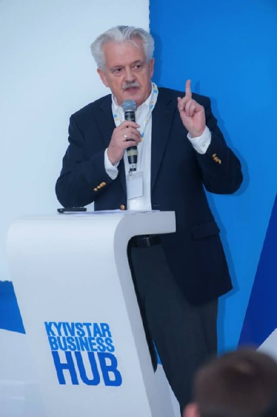 Kyivstar and KSE opened a series of events by meeting with Peter De Keyser
