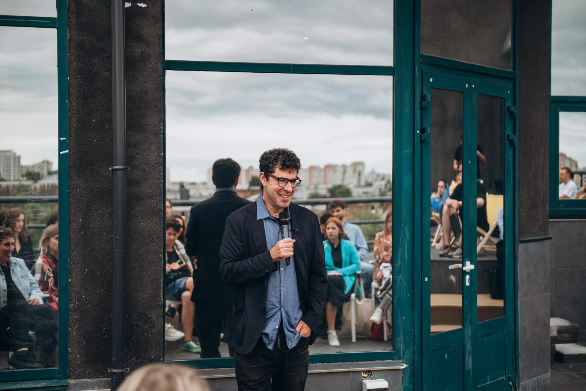 American philosopher, Yale University professor Jason Stanley will give a series of open lectures titled “Erasing History” at the Kyiv School of Economics