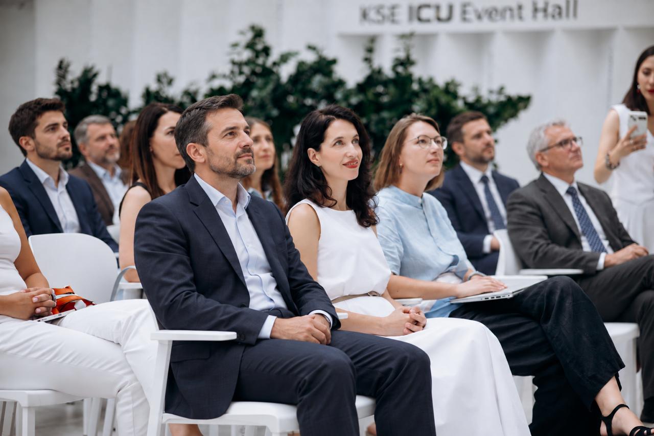 Учасники заходу KSE Business School у KSE ICU Event Hall